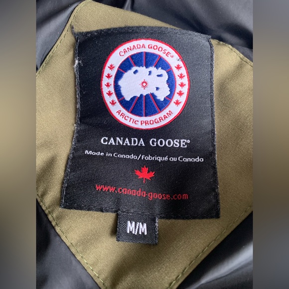 Canada Goose montebello parka in military green - Picture 10 of 10